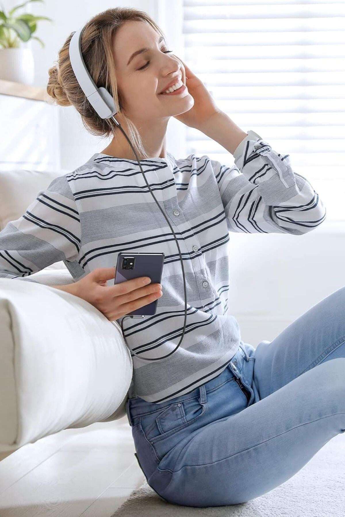 GENEL®  3.5mm AUX Kablosu Jak Erkek Erkek L Tipi 1 Metre Ses Aktarım Kablosu - UcuzaGeliyor