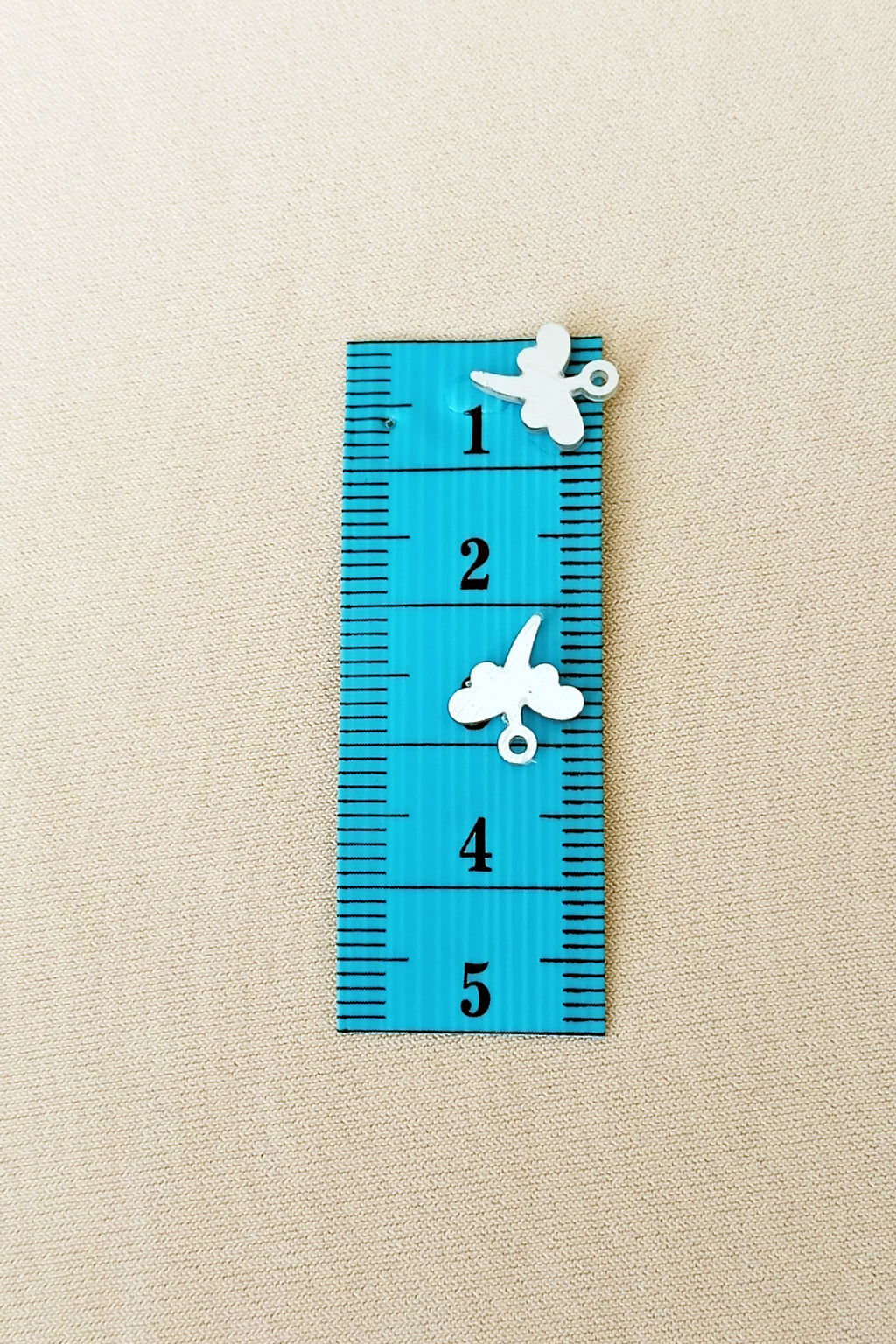 Oya Abiye Bileklik Kolye Pleksi Metalik Plastik Pul Gümüş Renk 8 gram 90 adet - BNC503