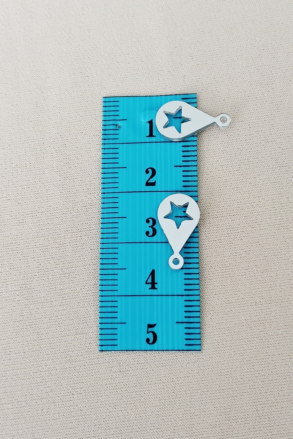 Oya Abiye Bileklik Kolye Pleksi Metalik Plastik Pul Gümüş Renk 8 gram 65 adet - BNC521