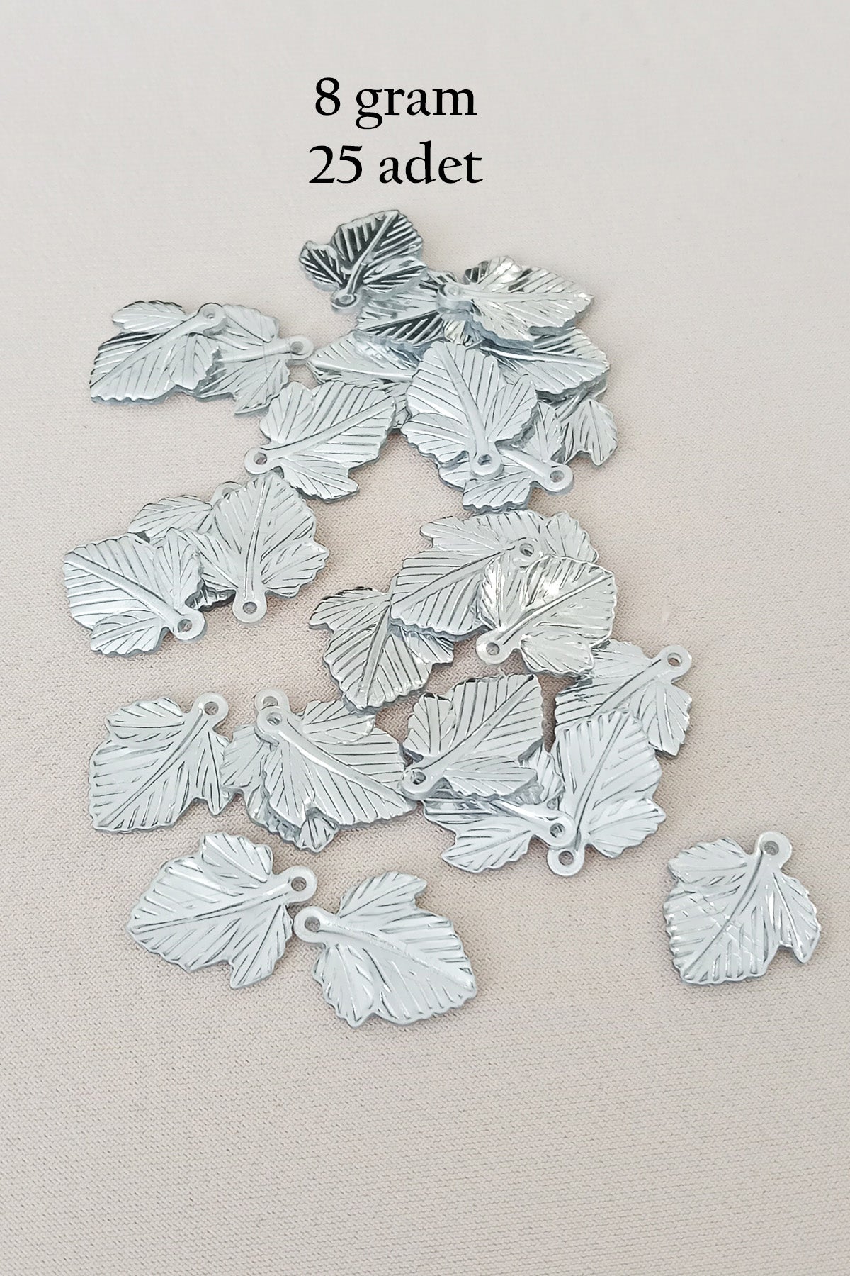 Oya Abiye Bileklik Kolye Pleksi Metalik Plastik Pul Gümüş Renk 8 gram 25 adet - BNC522