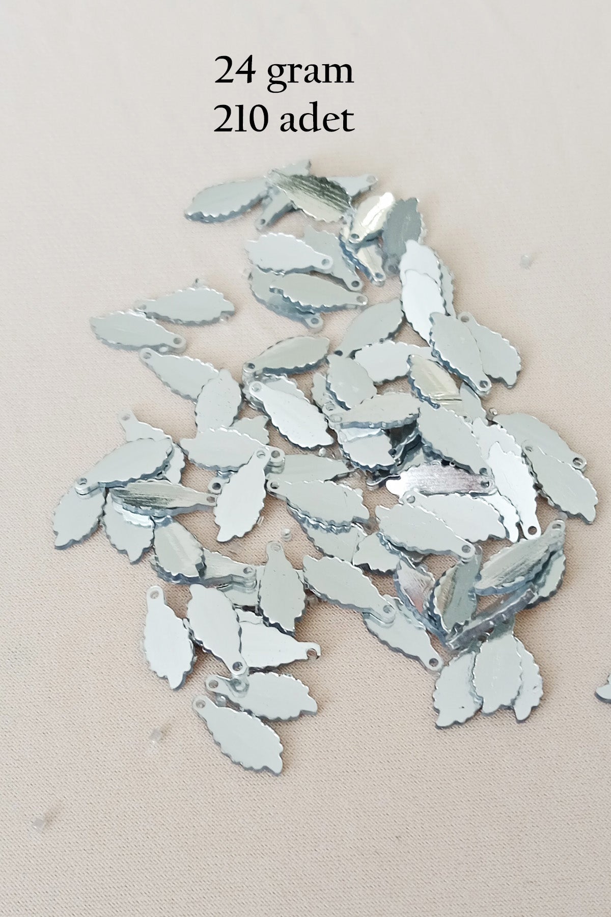 Oya Abiye Bileklik Kolye Pleksi Metalik Plastik Pul Gümüş Renk 24 gram 210 adet - BNC572