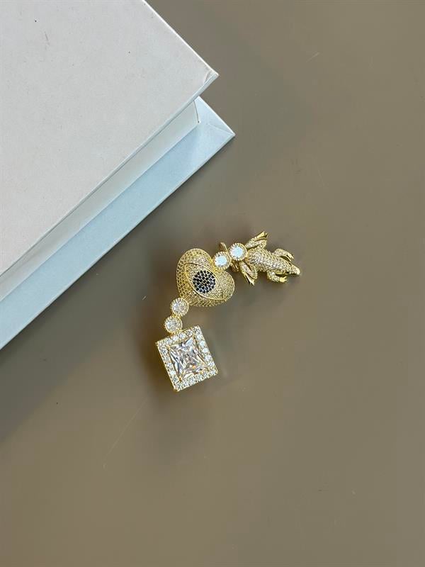 Taşlı Kıkırdak Küpe - Altın