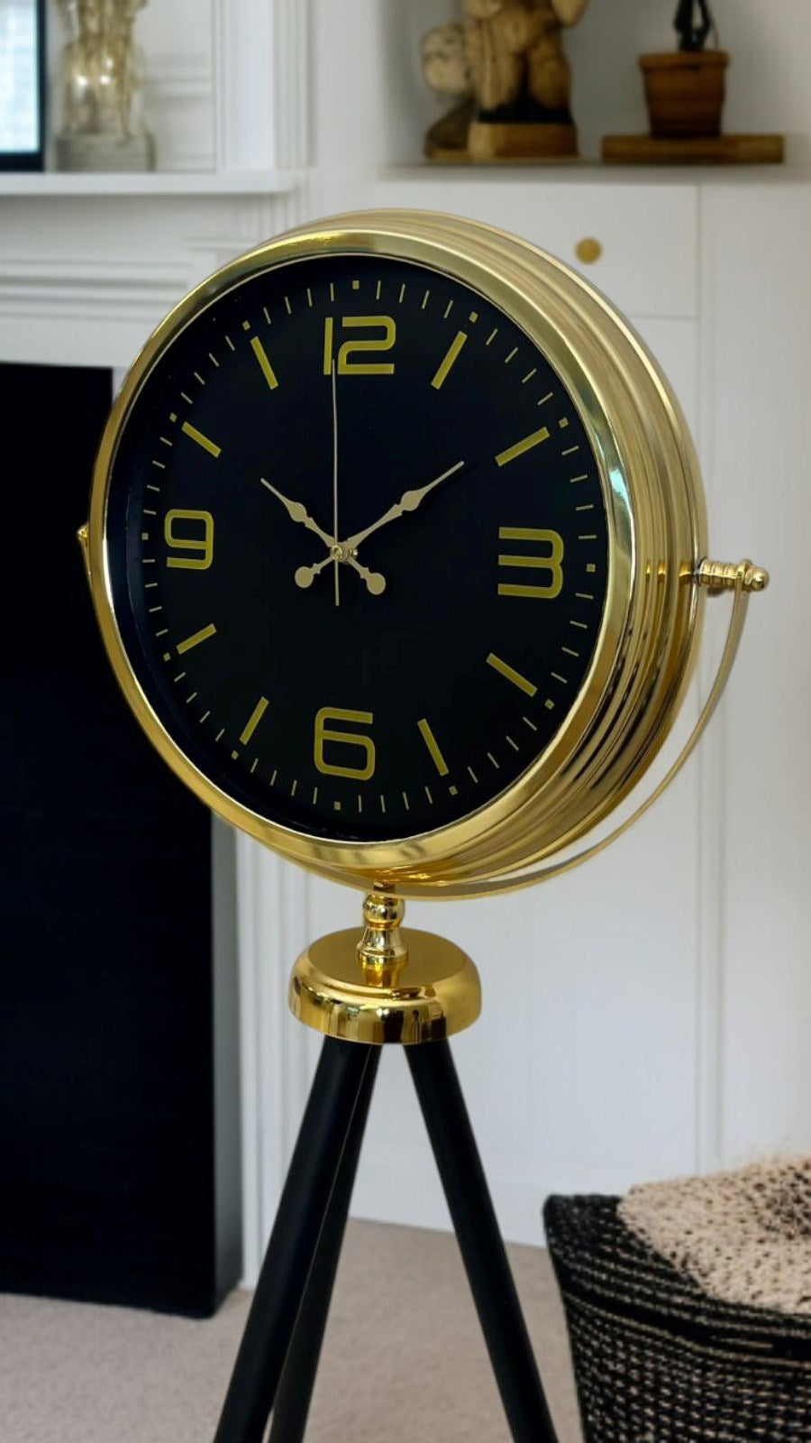 Gold Dekoratif Tasarım Tripod Ayaklı Saat