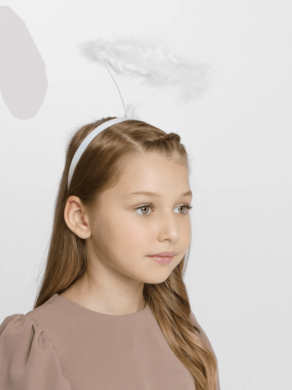 Beyaz Otrişli Tüylü Esnek Yapı Melek Haresi Melek Tacı