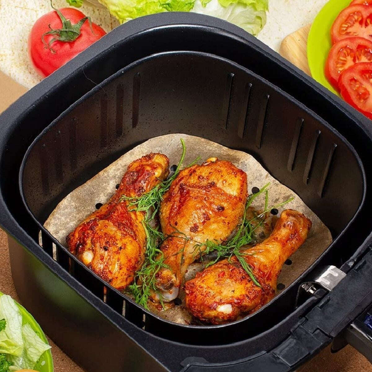 GENEL® 150 Adet Air Fryer Pişirme Kağıdı Tek Kullanımlık Hava Fritöz Yağ Geçirmez Yapışmaz Gıda Pişirme Kağıdı Delikli Kare Model - UcuzaGeliyor