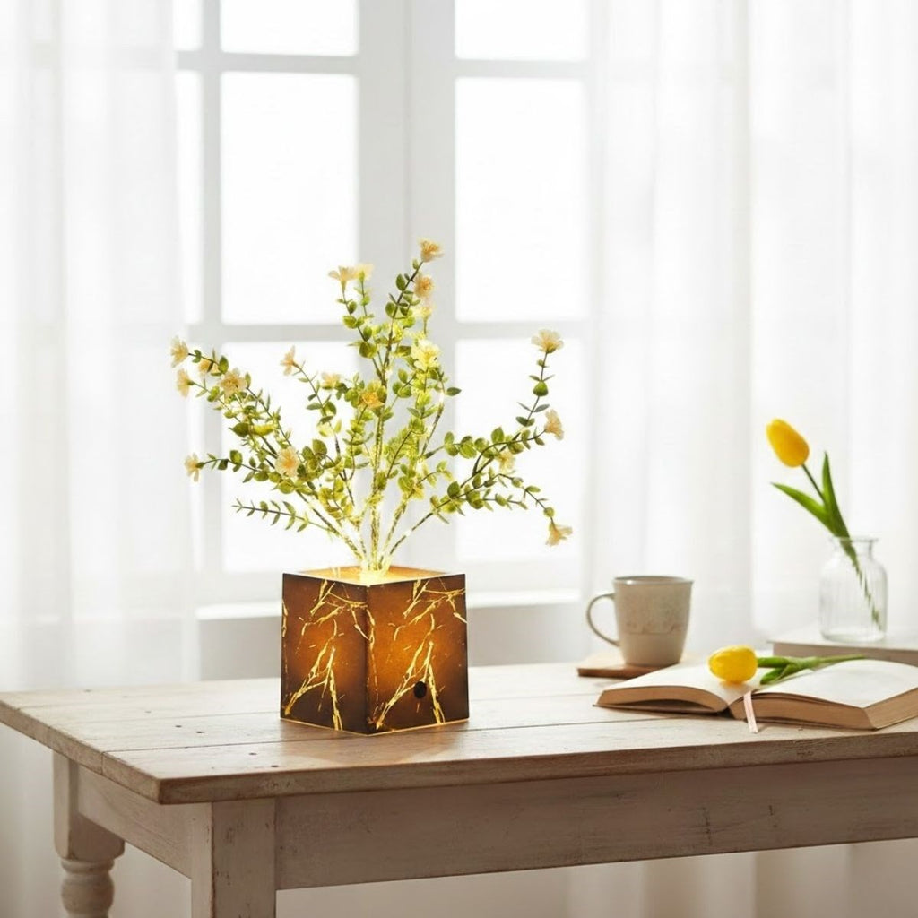 Işıklı Yapay Çiçek - Siyah Saksılı LED Dekoratif Bitki, Masaüstü ve Ev Ofis Aydınlatmalı Süs Bitkisi